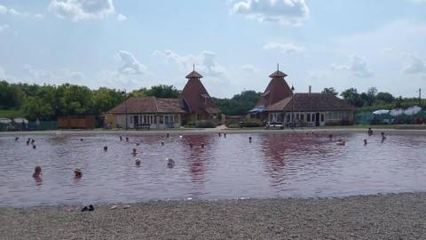 U čemu je tajna slanog ljubičastog jezera u Vojvodini ?